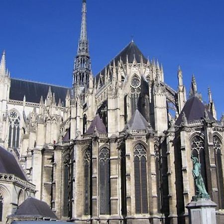 Super Studio Au Pied De La Cathedrale Amiens Exterior foto