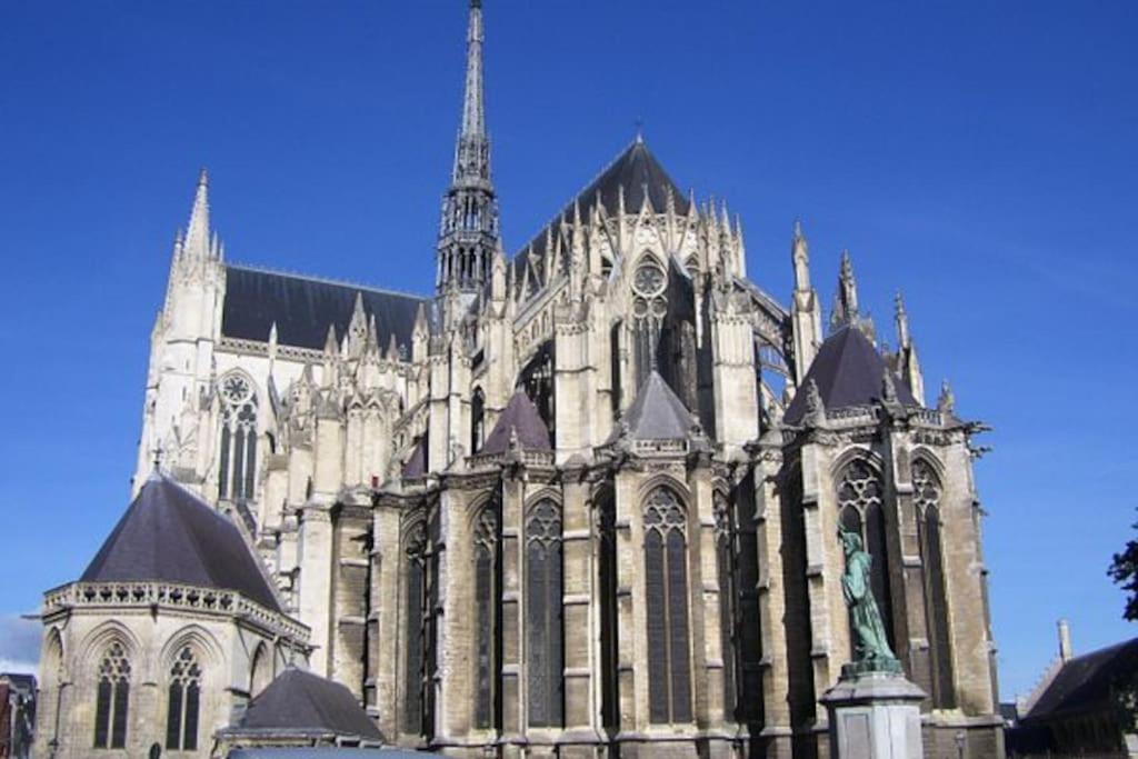 Super Studio Au Pied De La Cathedrale Amiens Exterior foto